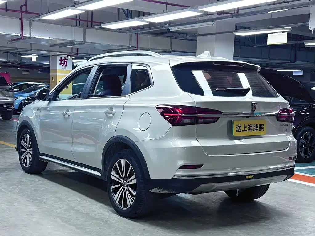 Roewe RX5 New Energy 2018 — фото 8