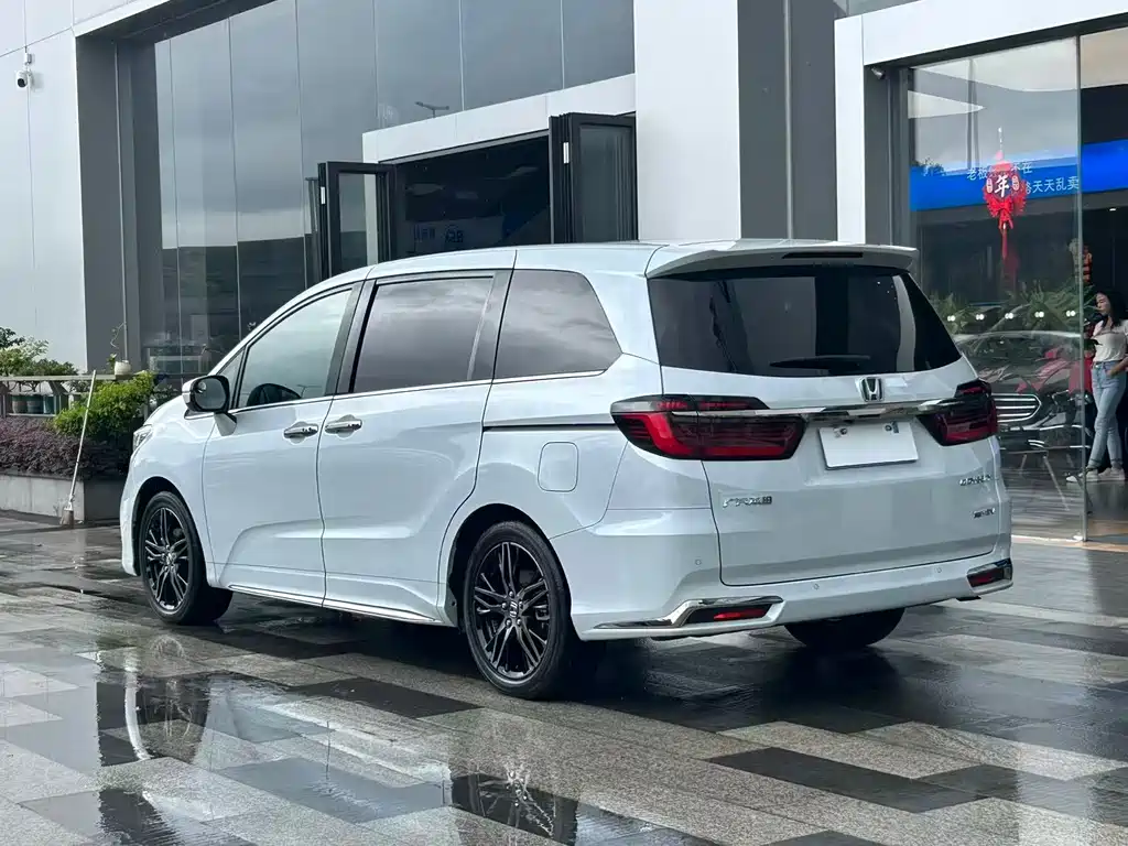 Honda Odyssey 2022 — фото 23