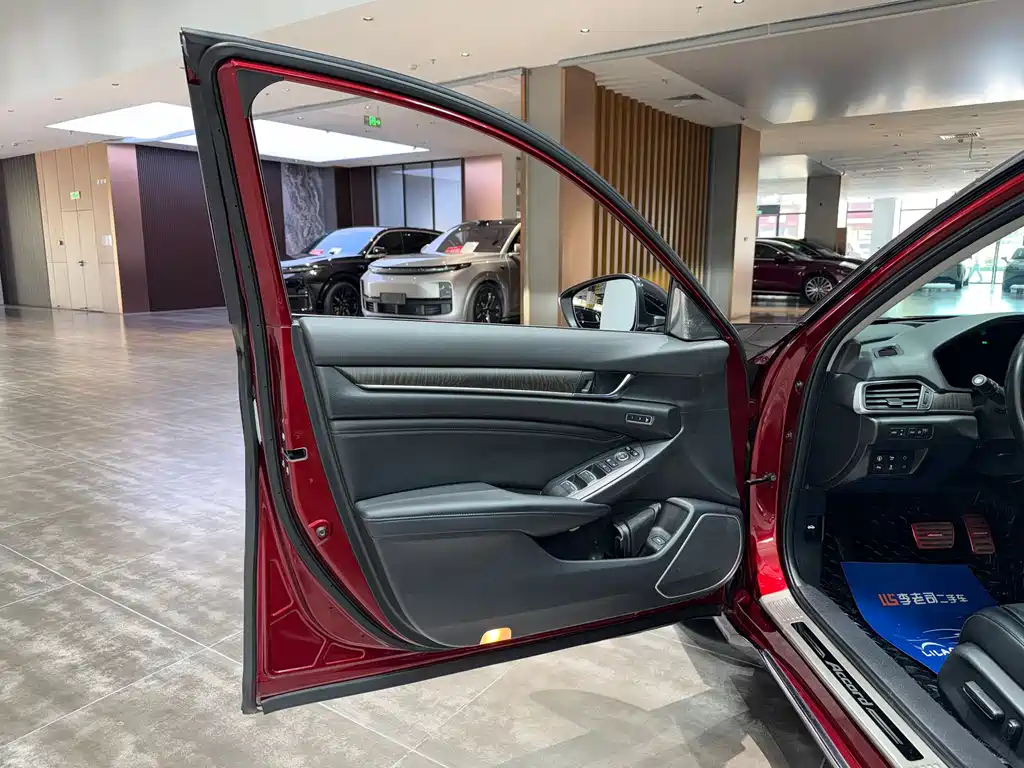 Honda Accord 2020 — фото 19