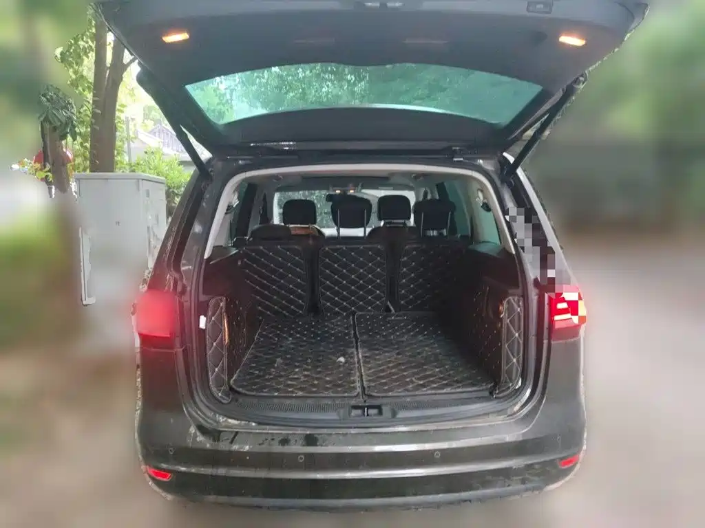 Volkswagen Sharan 2017 — фото 10
