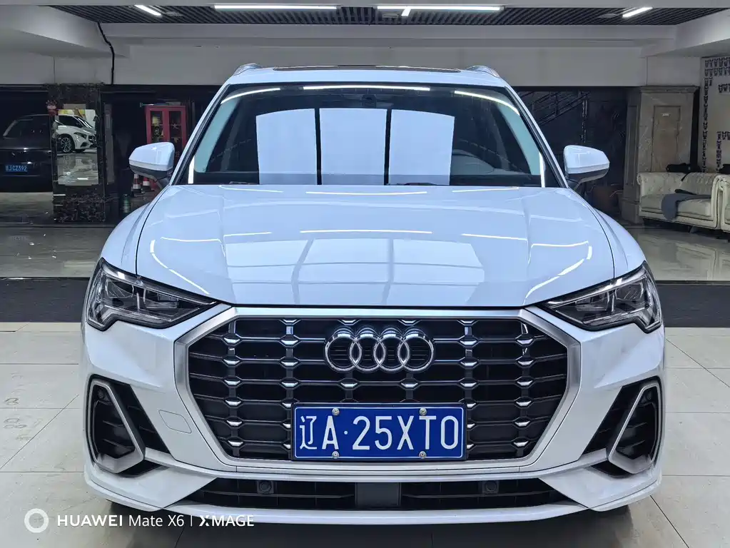 Audi Q3 2022 — фото 2