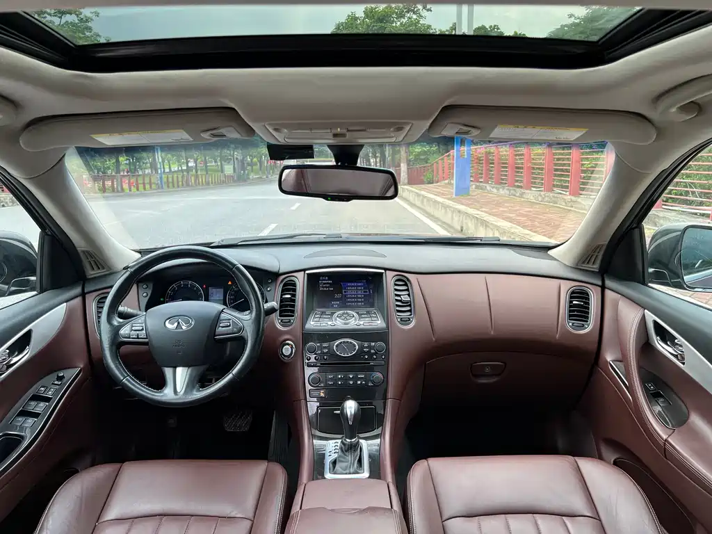 Infiniti QX50 2015 — фото 15