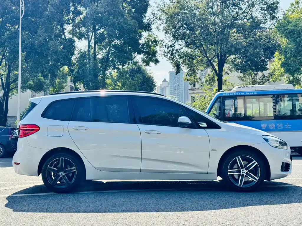 BMW 2 Series Gran Tourer 2016 — фото 23