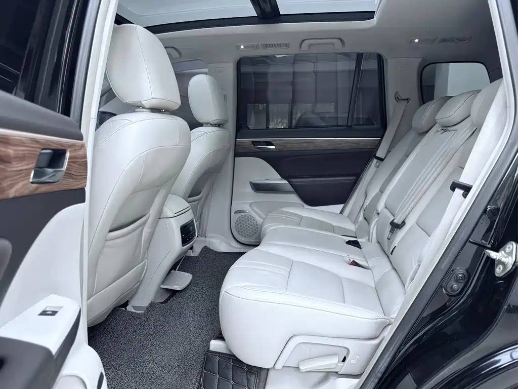 GAC Motor Trumpchi GS8 2017 — фото 4