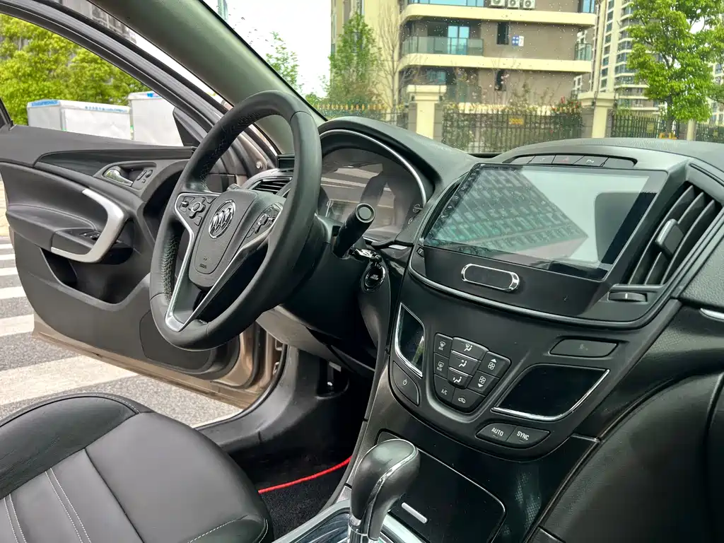 Buick Regal 2015 — фото 14