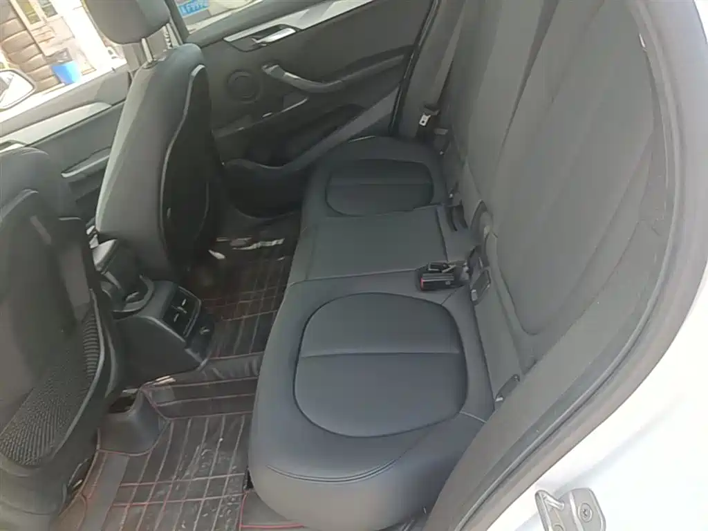 BMW X1 2018 — фото 17