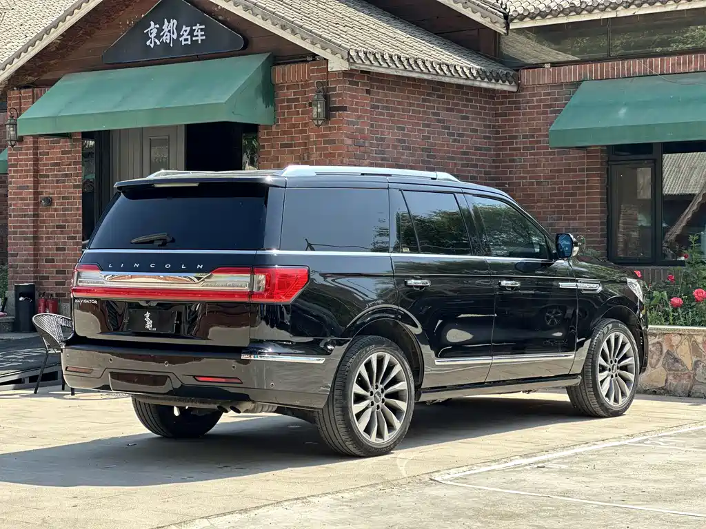 Lincoln Navigator 2020 — фото 4