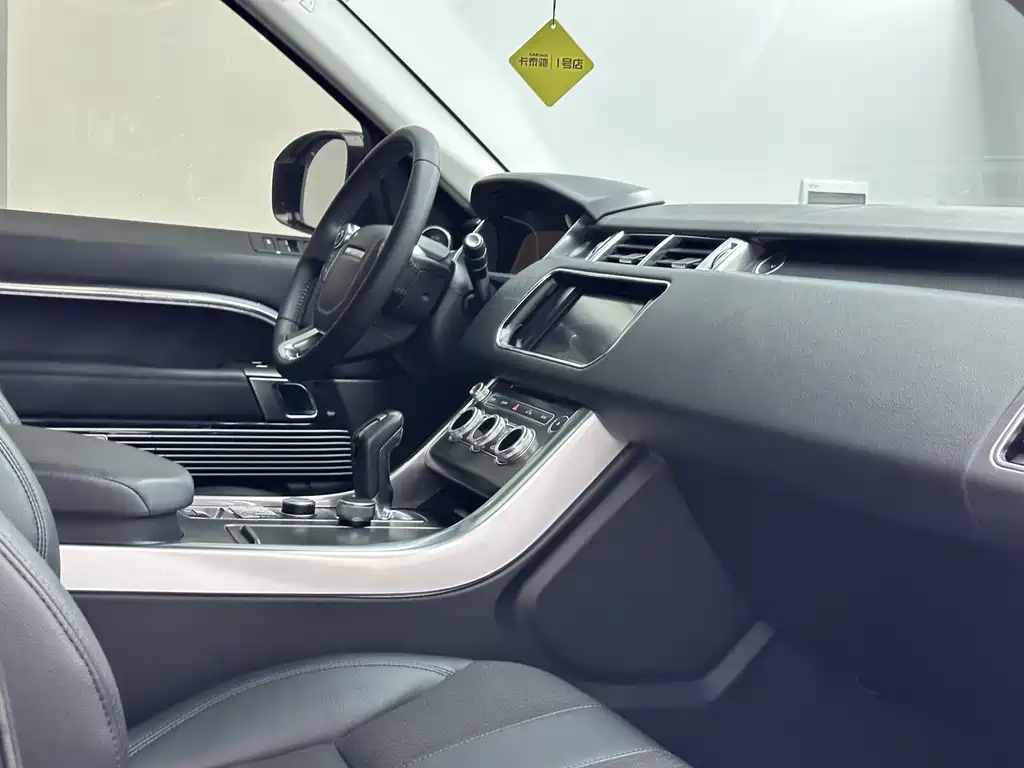 Land Rover Sport 2016 — фото 16