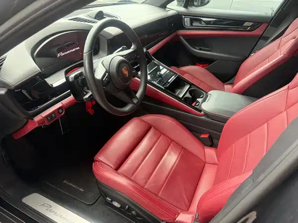 Porsche Panamera 2024
