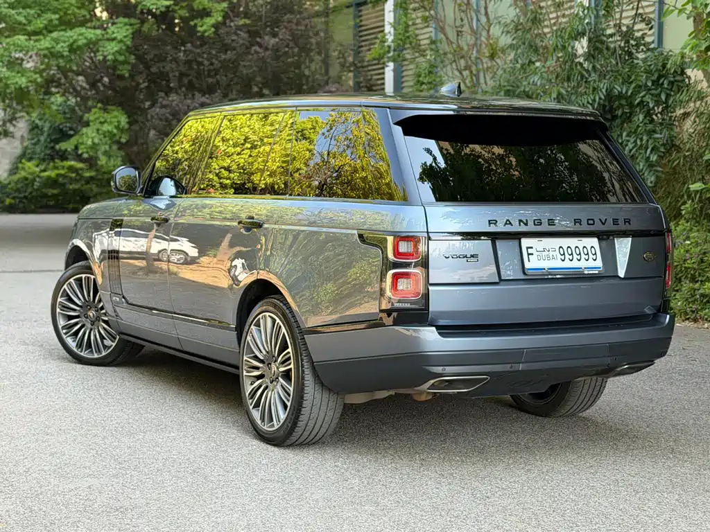 Land Rover Range Rover 2021 — фото 39