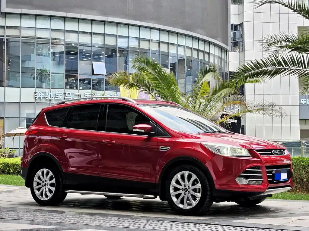 Ford Kuga 2013 — фото 3