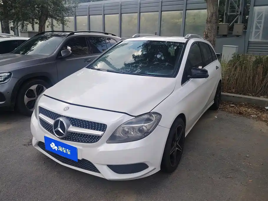 Mercedes-Benz B-Class 2013