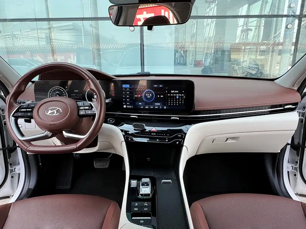 Hyundai Mistra 2022 — фото 12