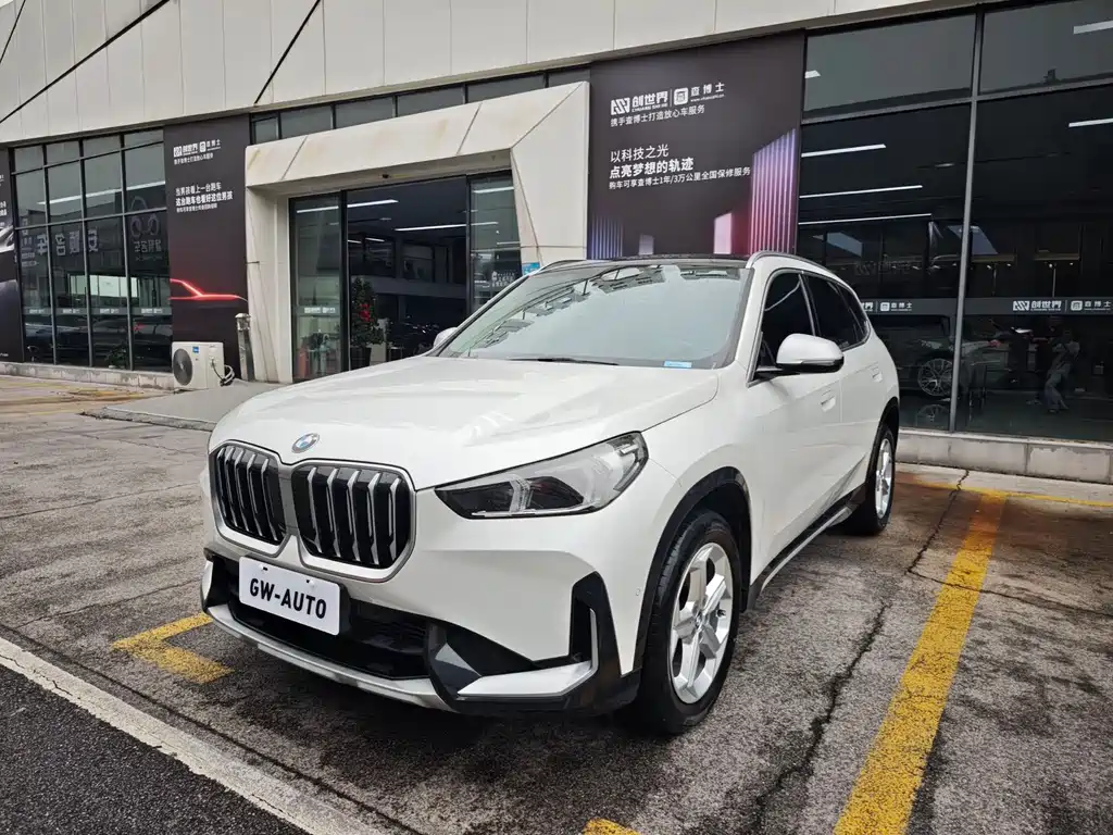 BMW X1 2023 — фото 1