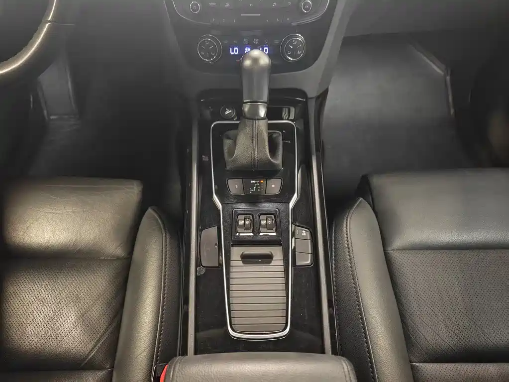 Peugeot 508 2015 — фото 20