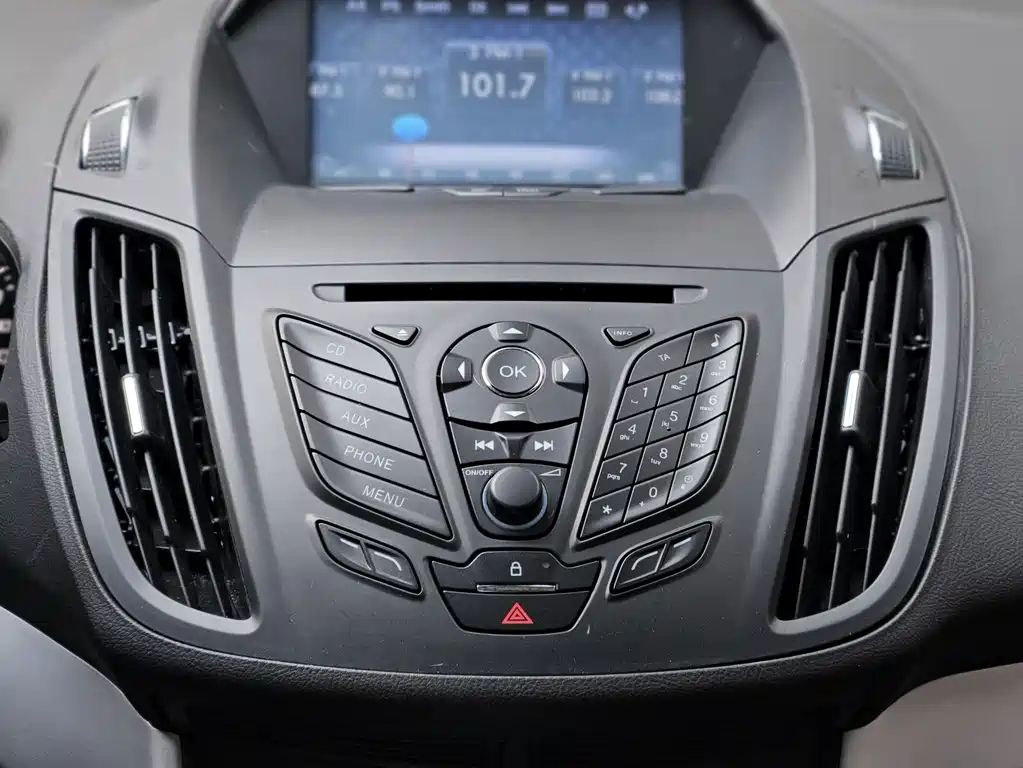 Ford Kuga 2013 — фото 15
