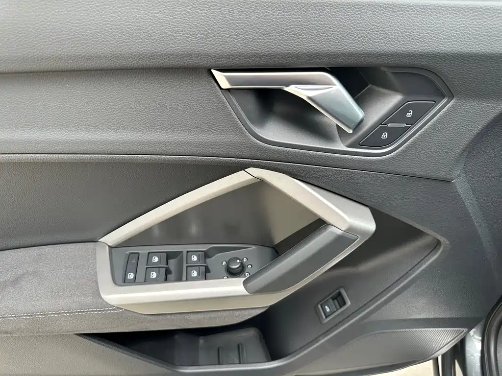 Audi Q3 2022 — фото 11