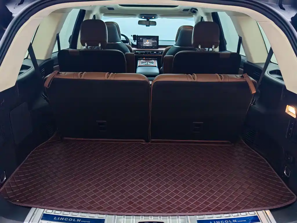 Lincoln Aviator 2022 — фото 15