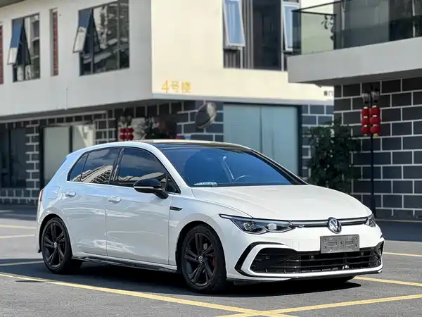 Volkswagen Golf 2023
