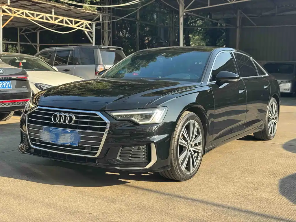 Audi A6L 2022 — фото 1