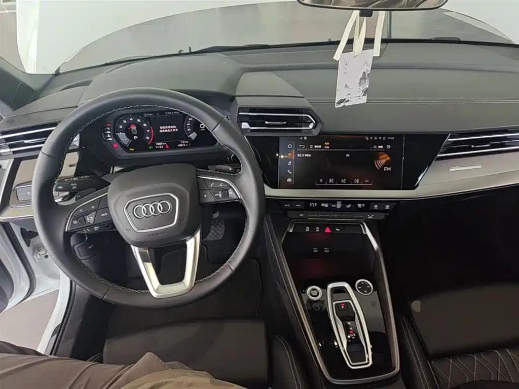 Audi A3 2025 — фото 16