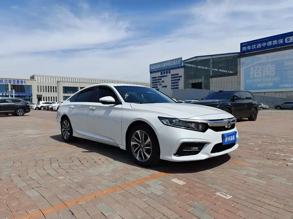 Honda Inspire 2021 — фото 3