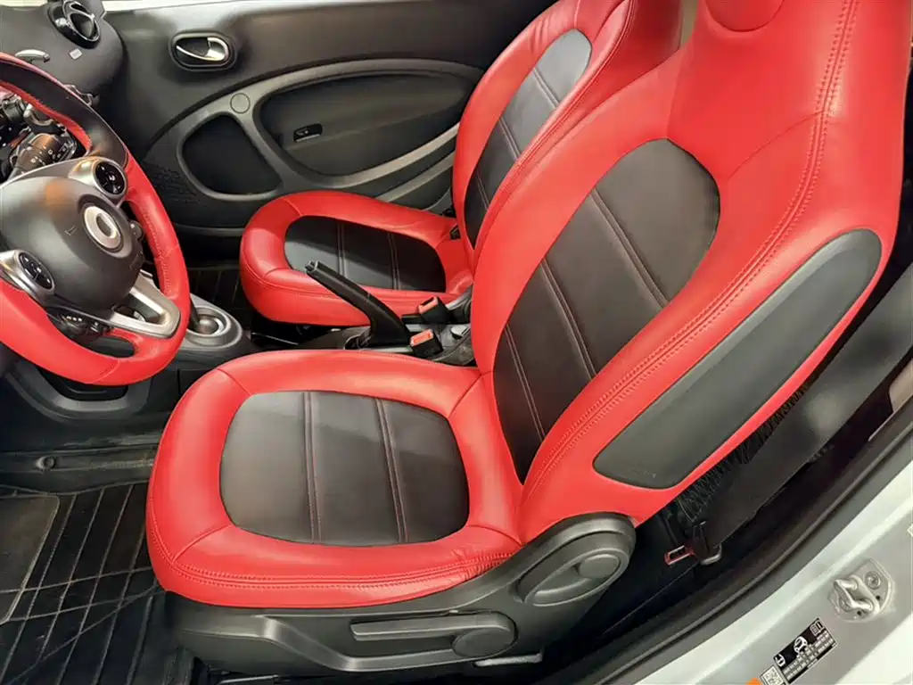 smart Fortwo 2018 — фото 12