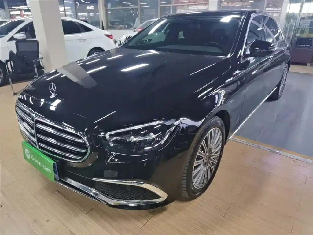 Mercedes-Benz E-Class 2023 — фото 2