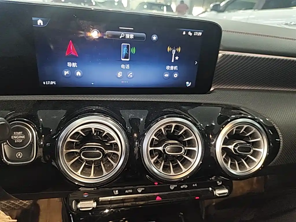 Mercedes-Benz A-Class 2023 — фото 13
