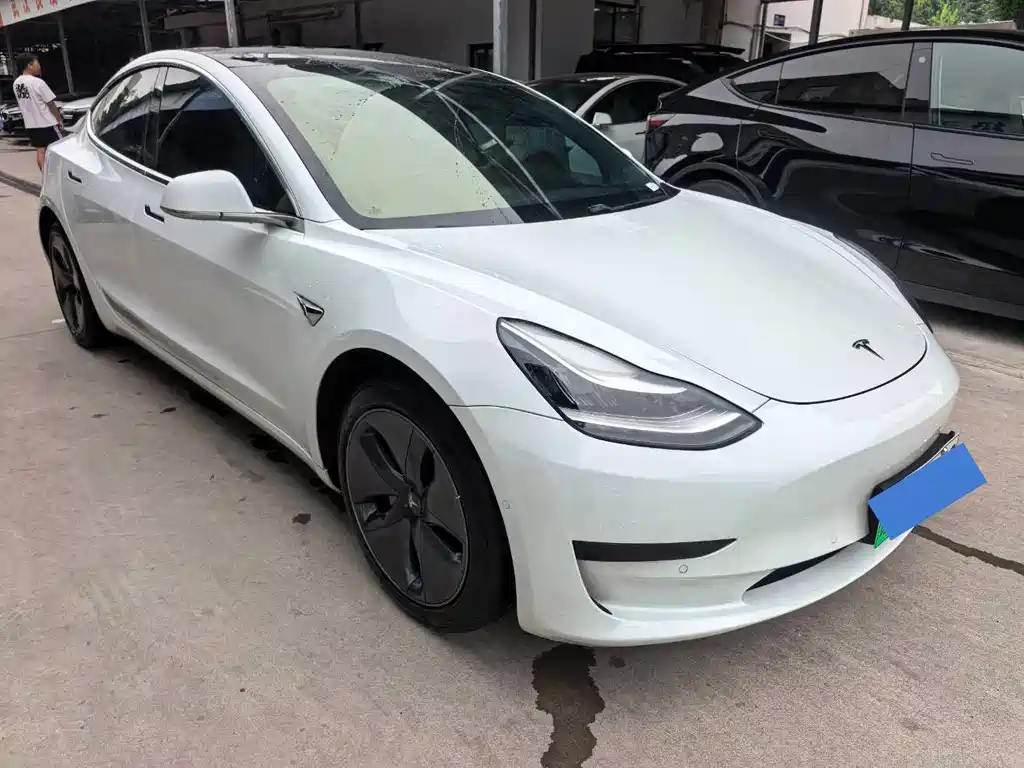 Tesla Model 3 2020 — фото 1