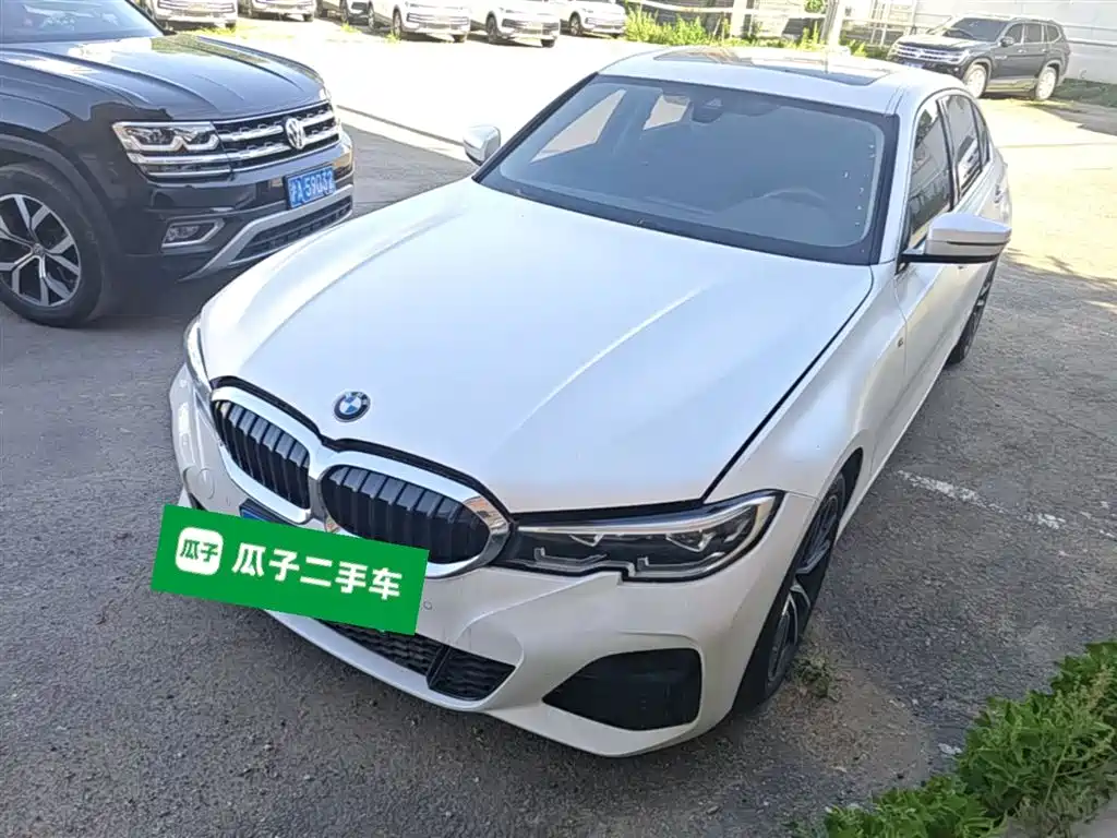BMW 3 Series 2020 — фото 1