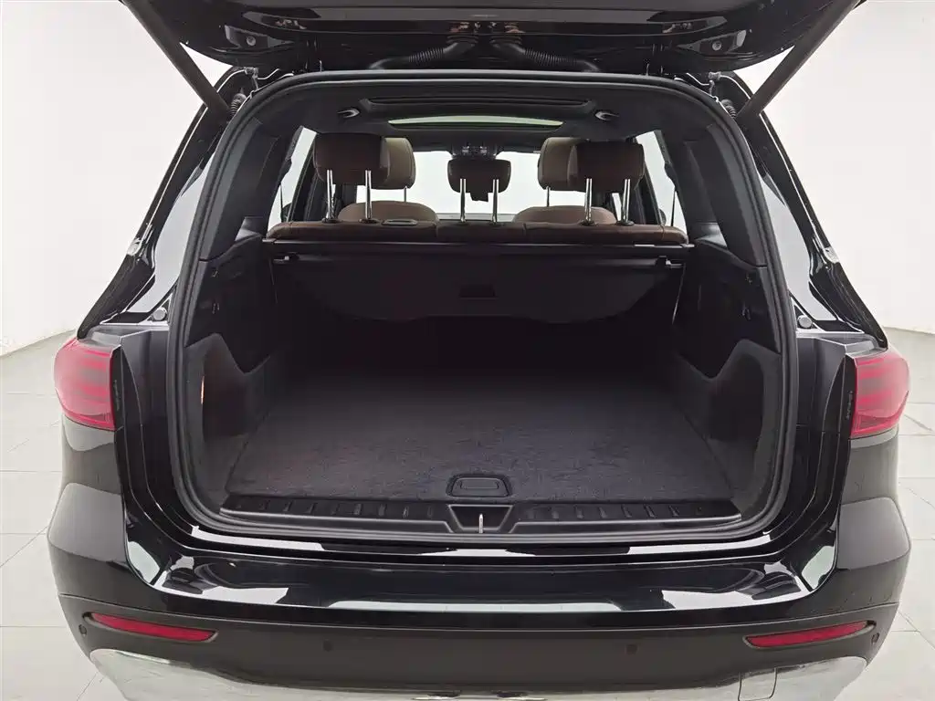 Mercedes-Benz GLB 2023 — фото 16