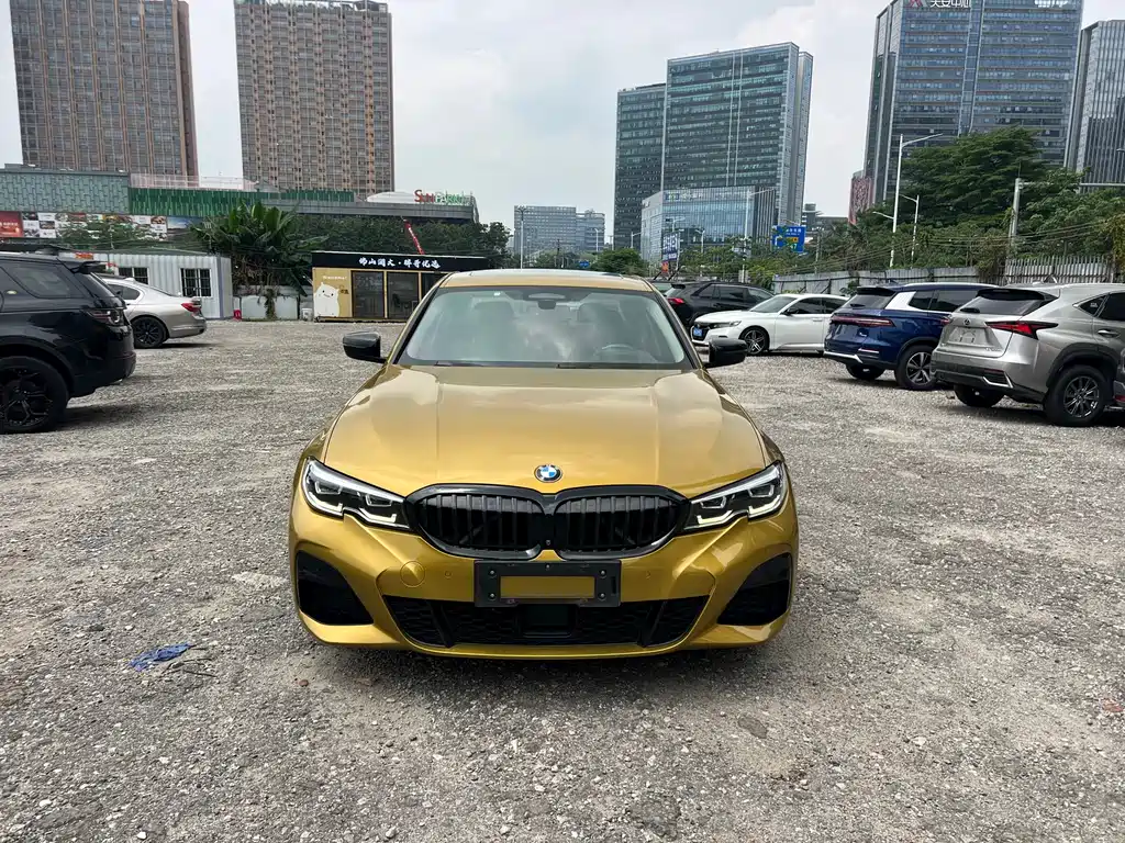 BMW 3 Series 2019 — фото 1