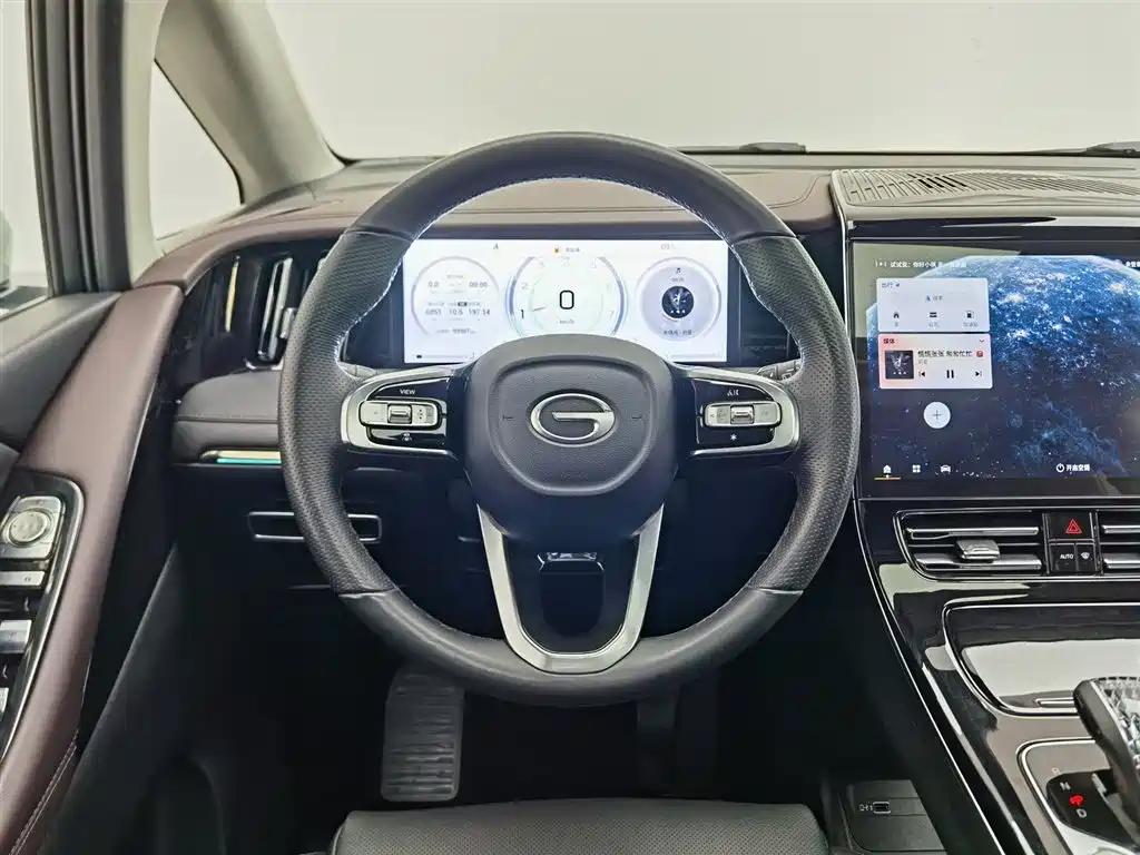GAC Motor Trumpchi M8 2024 — фото 11