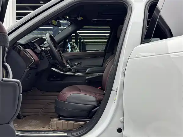 Land Rover Range Rover Sport 2025