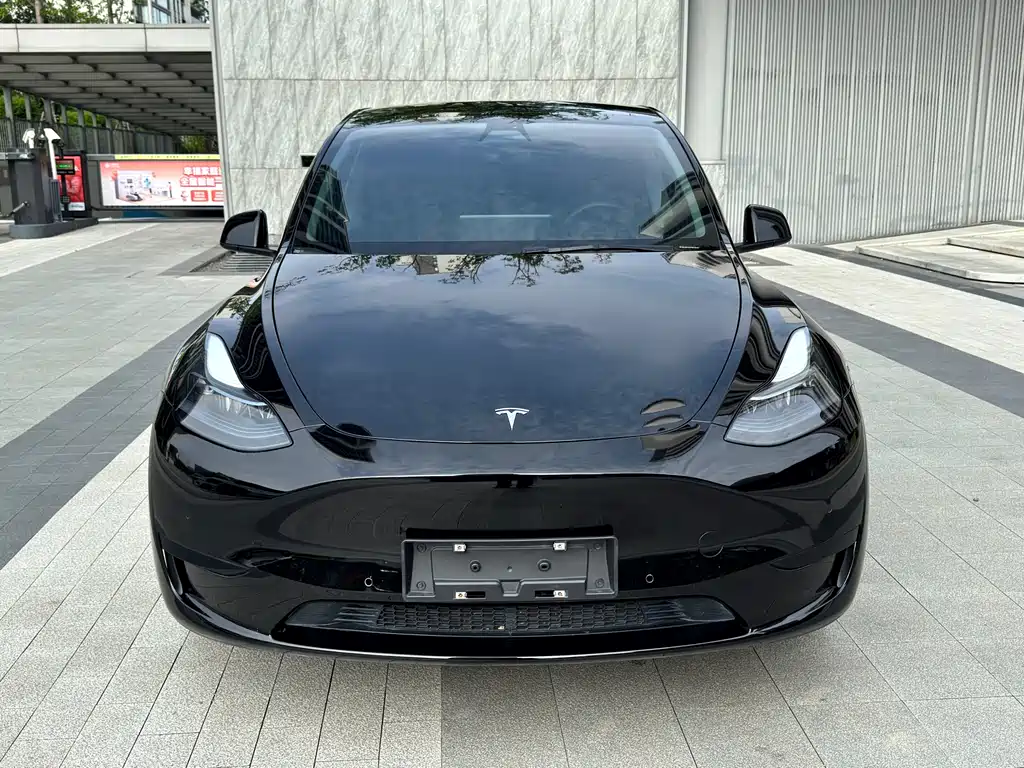 Tesla Model Y 2022 — фото 2