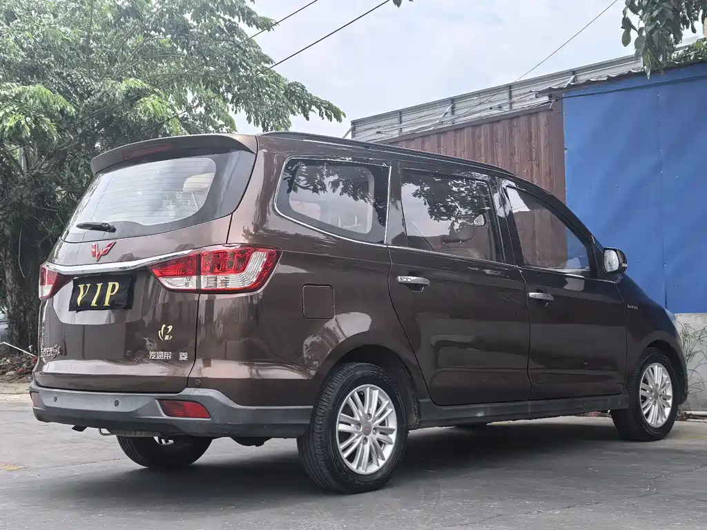 Wuling Hongguang 2016 — фото 7