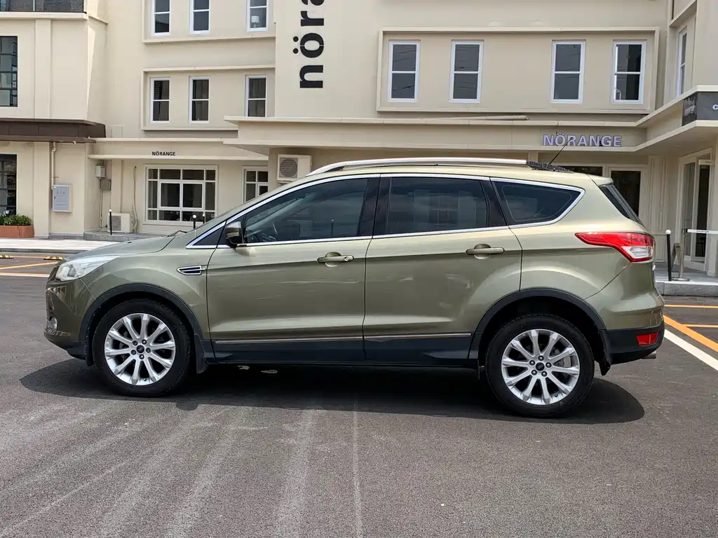 Ford Kuga 2014 — фото 7