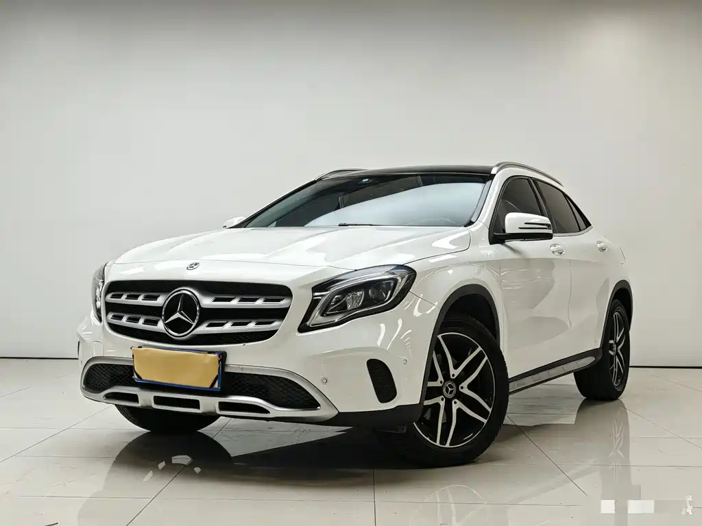 Mercedes-Benz GLA 2018 — фото 1