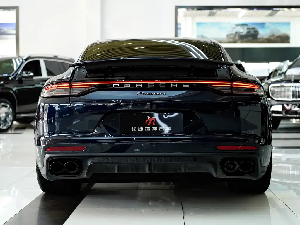 Porsche Panamera 2022 — фото 17