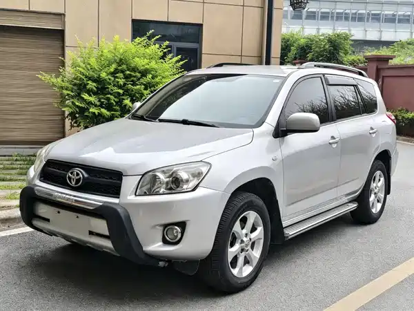 Toyota RAV4 2013