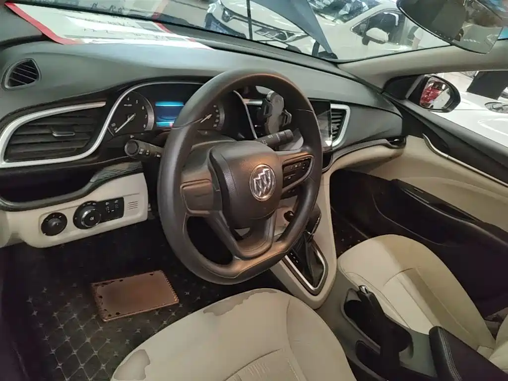 Buick Excelle 2015 — фото 11