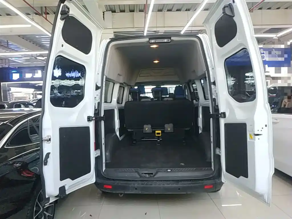 Ford Transit 2021 — фото 19