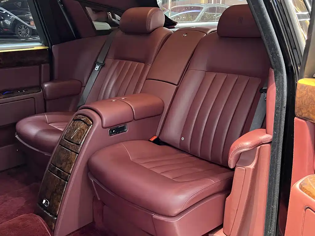 Rolls-Royce Phantom 2013 — фото 11