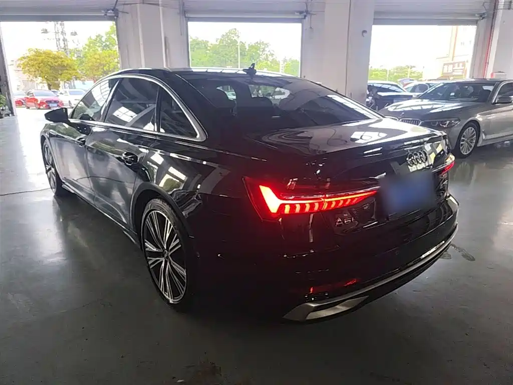 Audi A6L 2023 — фото 5