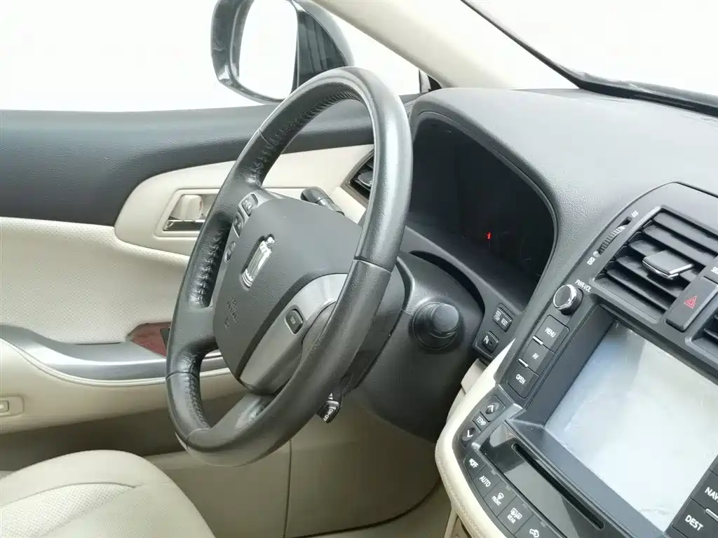 Toyota Crown 2014 — фото 22
