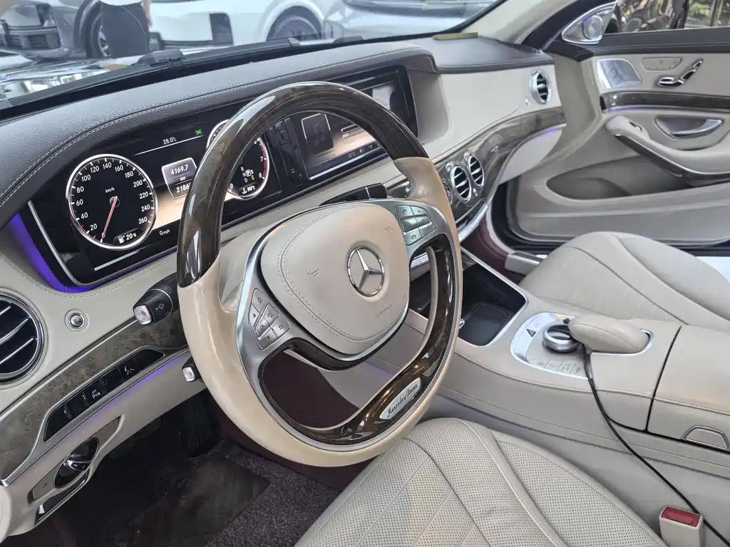 Mercedes-Benz S-Class 2014 — фото 12