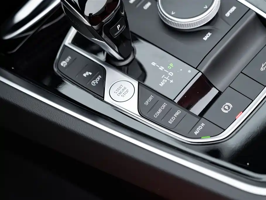 BMW Z4 2023 — фото 18