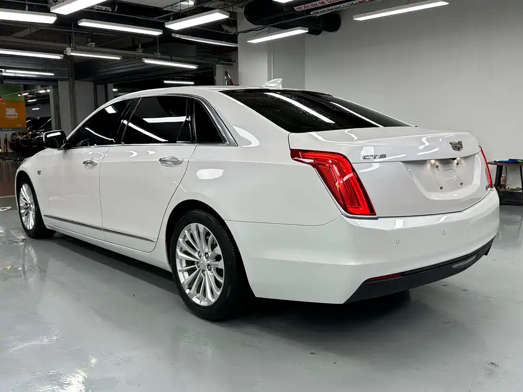 Cadillac CT6 2016 — фото 6