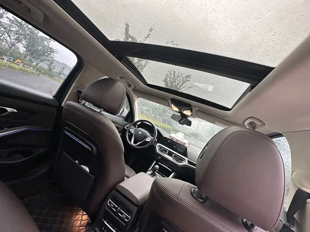BMW 3 Series 2019 — фото 12